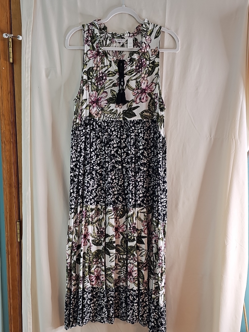 Kaktus White & Pink Floral Mixed-Tier Maxi Dress